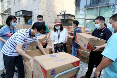 【關愛員工】情系職工，端午慰問暖人心2_副本.jpg